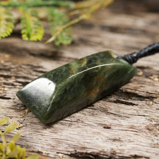 NZ Greenstone Small Toki Pendant (BT744) Rimu Pounamu
