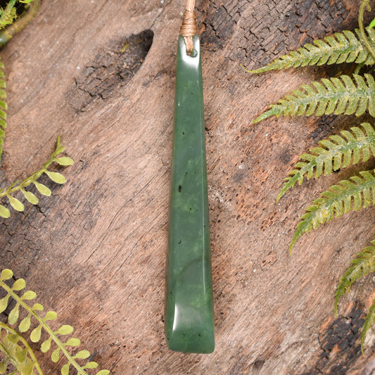 NZ Greenstone Medium Toki Pendant (BT760) Hapopo Pounamu