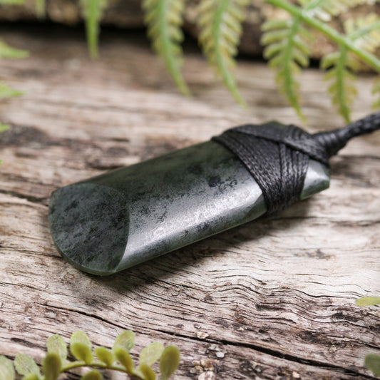 NZ Greenstone Small Toki Pendant Rimu Pounamu