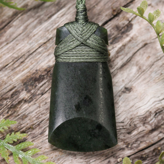 NZ Greenstone Small Toki Pendant Rimu Pounamu