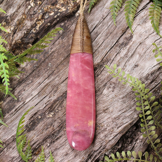 Rhodonite Roimata pendant