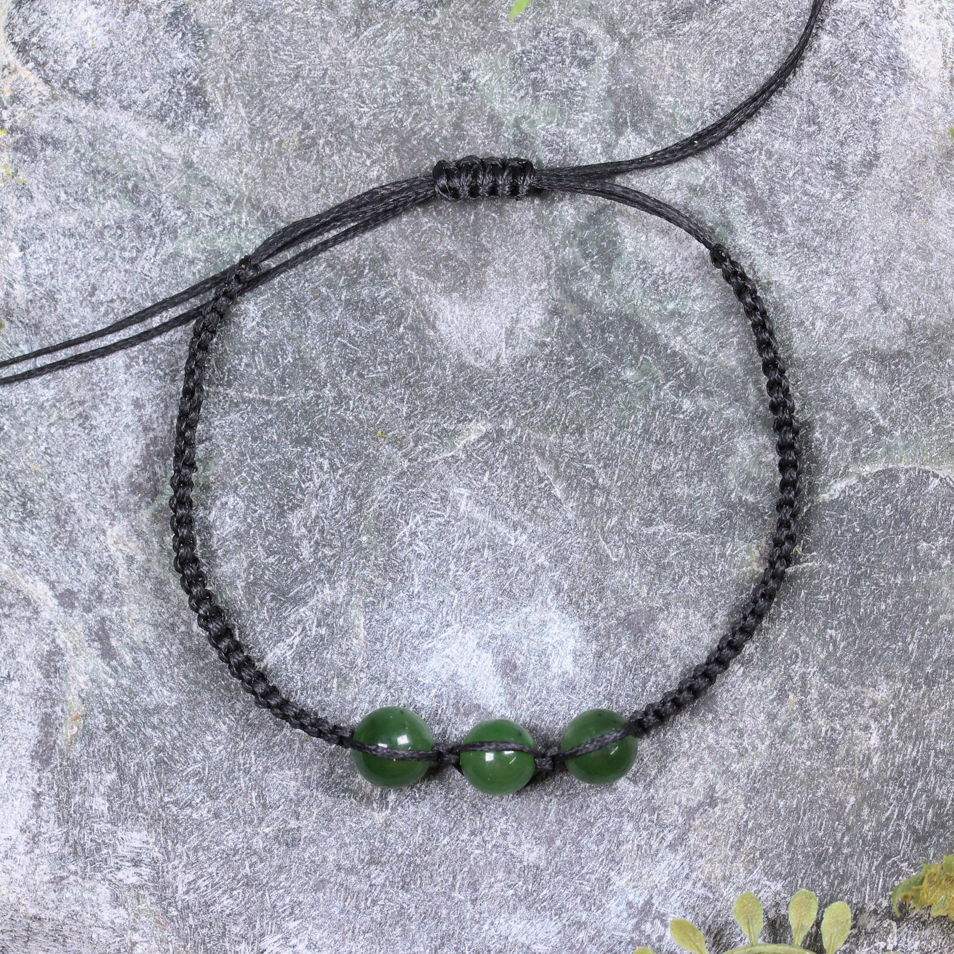 NZ Greenstone Adjustable Beaded Cord Bracelet Kawakawa Pounamu