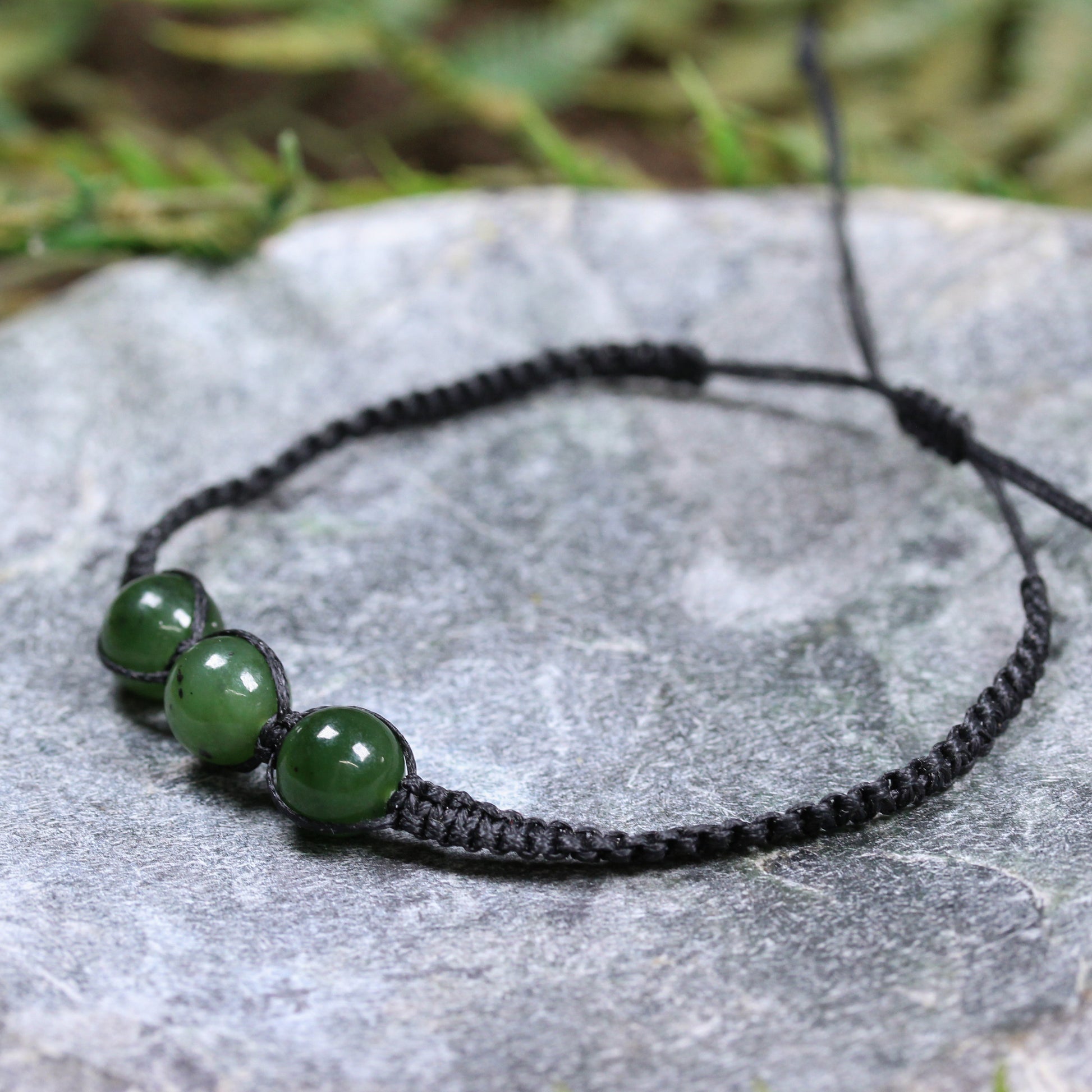 NZ Greenstone Adjustable Beaded Cord Bracelet Kawakawa Pounamu
