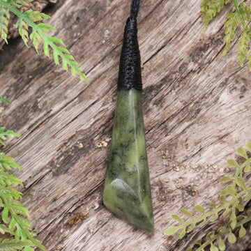 NZ Serpentine Medium Toki Pendant