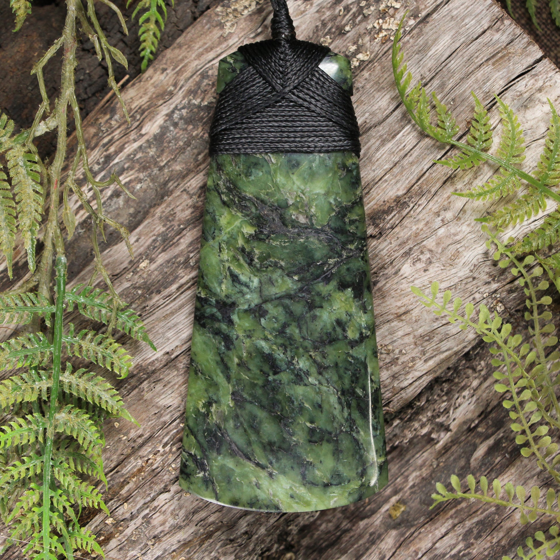 NZ Greenstone XXLarge Toki Pendant Douglas Creek Pounamu