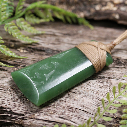 NZ Greenstone Small Toki Pendant (BT794) Hapopo Pounamu