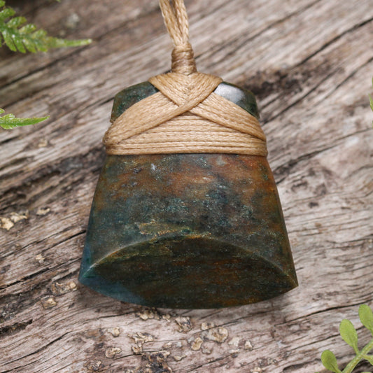 NZ Obay Stone Small Toki Pendant