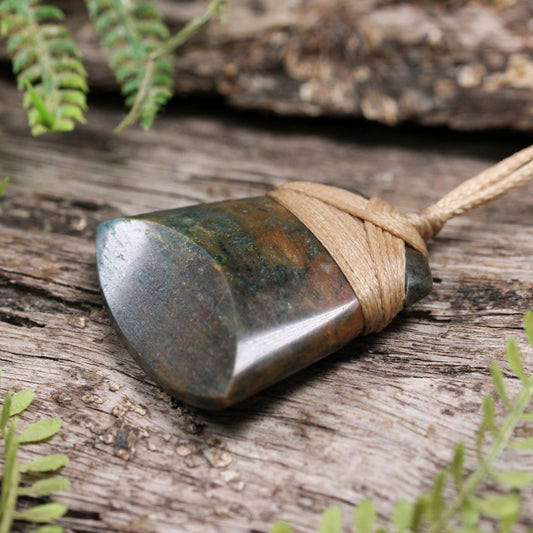 NZ Obay Stone Small Toki Pendant