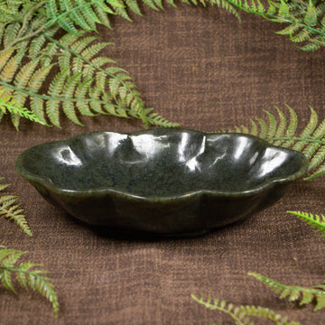 NZ Greenstone Bowl Rimu Pounamu