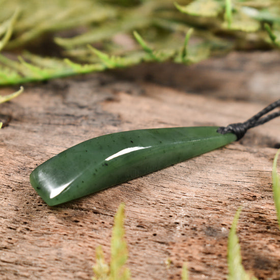 NZ Greenstone Small Freeform Toki Pendant Hapopo Pounamu