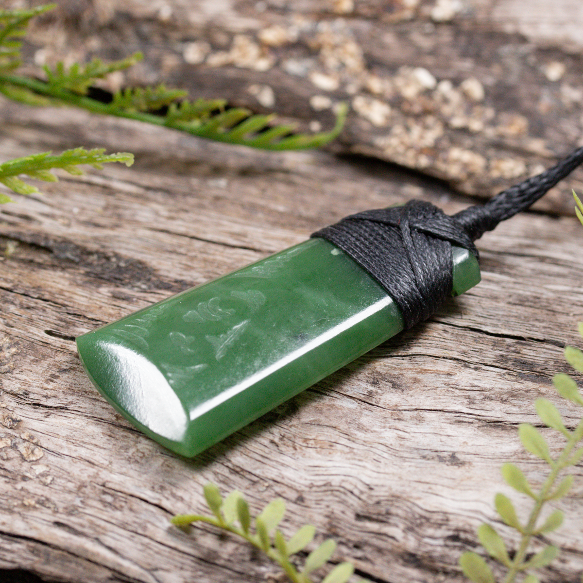 NZ Greenstone Small Toki Pendant Hapopo Pounamu