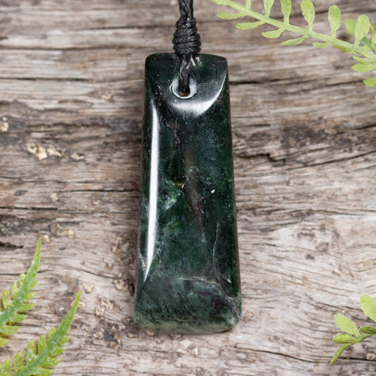 NZ Greenstone Small Toki Pendant Kawakawa Pounamu