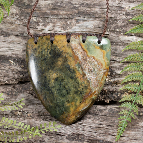NZ Greenstone XLarge Kōuma Breastplate Pendant Flower Jade Pounamu