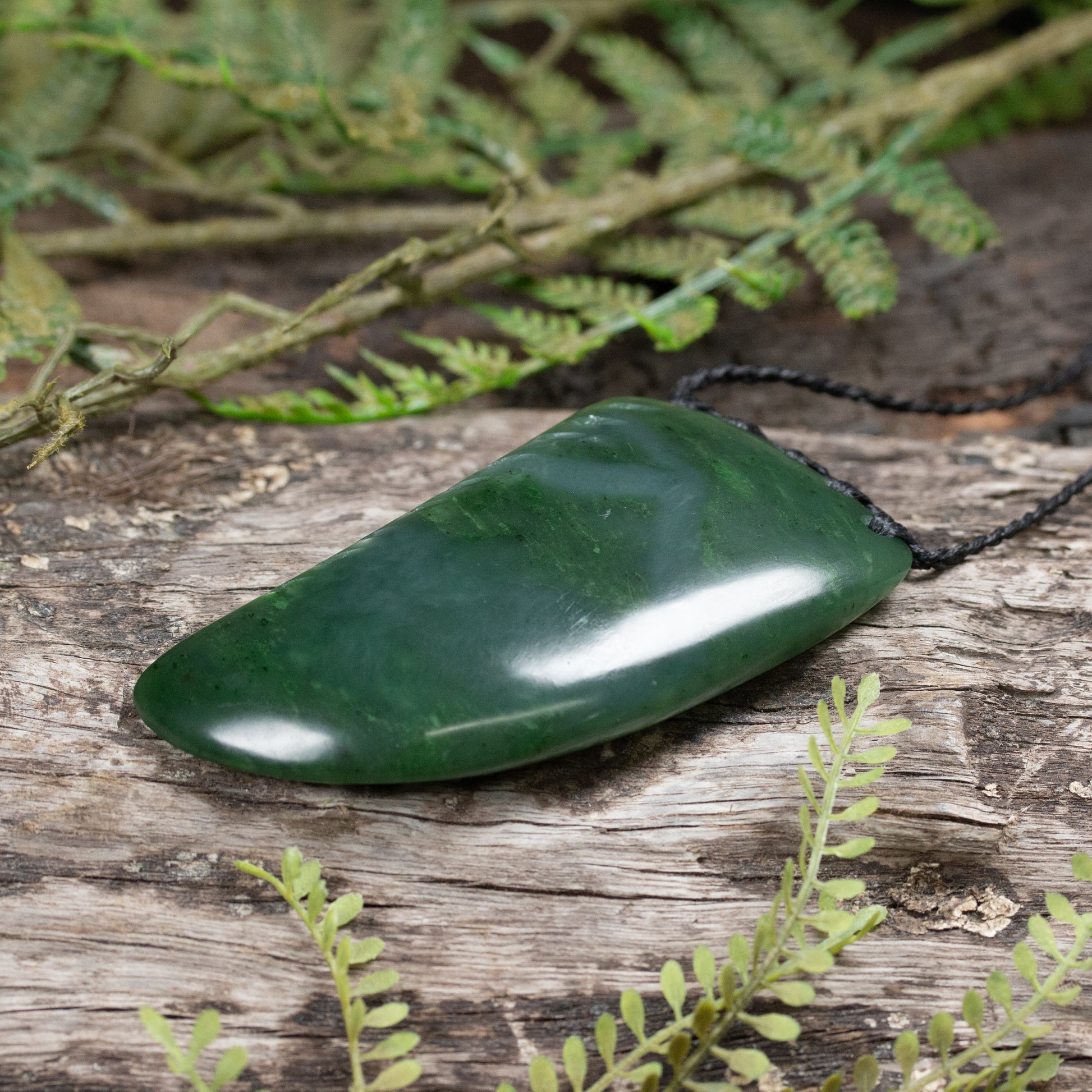 NZ Greenstone Large Niho Taniwha Tooth Pendant Hapopo Pounamu