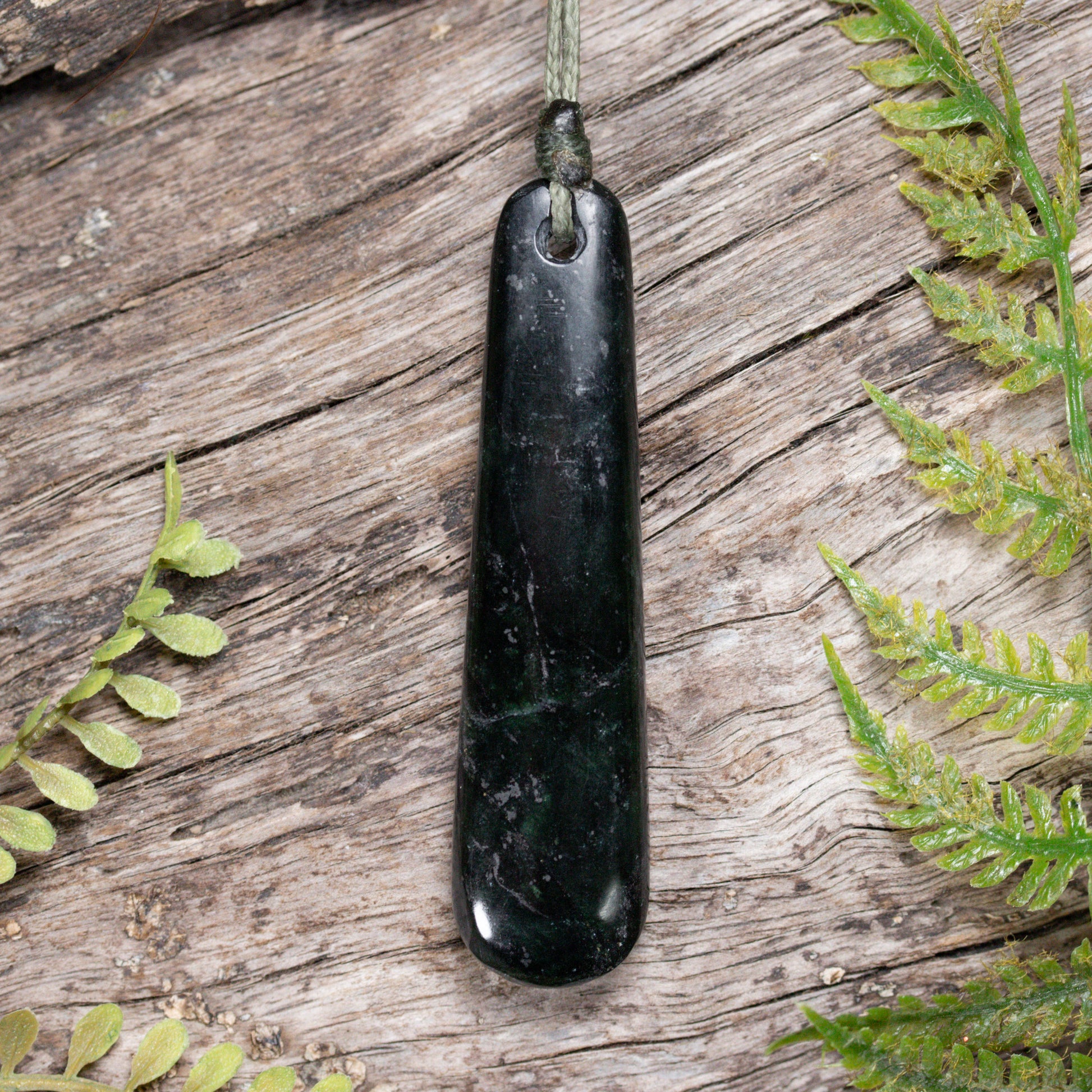 NZ Greenstone Small Roimata Pendant Kawakawa Pounamu