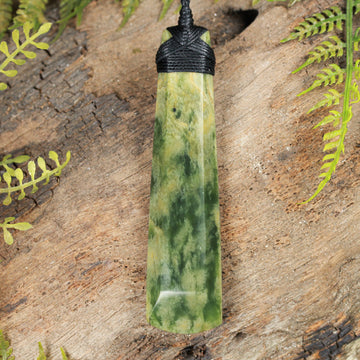 NZ Greenstone Large Toki Pendant (BW351) Flower Jade Pounamu