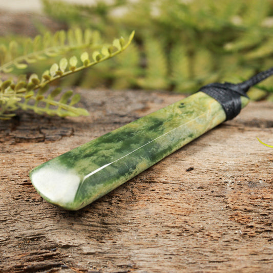 NZ Greenstone Large Toki Pendant (BW351) Flower Jade Pounamu
