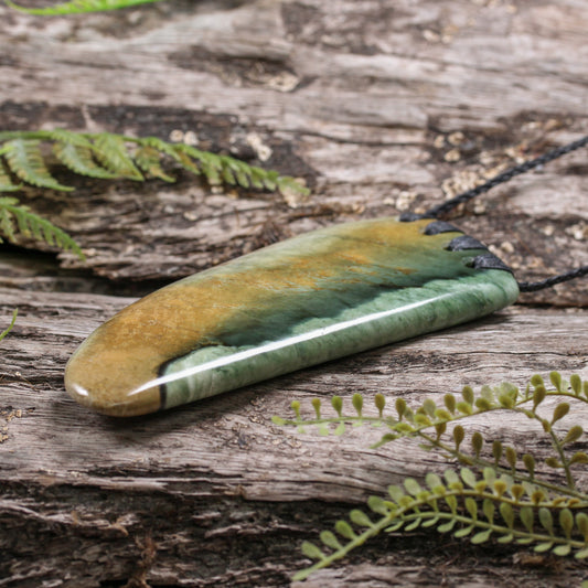 NZ Greenstone XLarge Niho Taniwha Tooth Pendant Flower Jade Pounamu