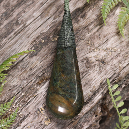 Obay Stone Medium Roimata Pendant