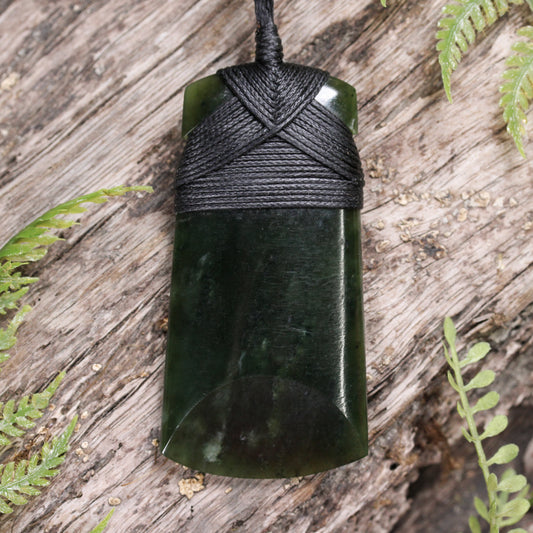 Toki Pendant Kawakawa Pounamu