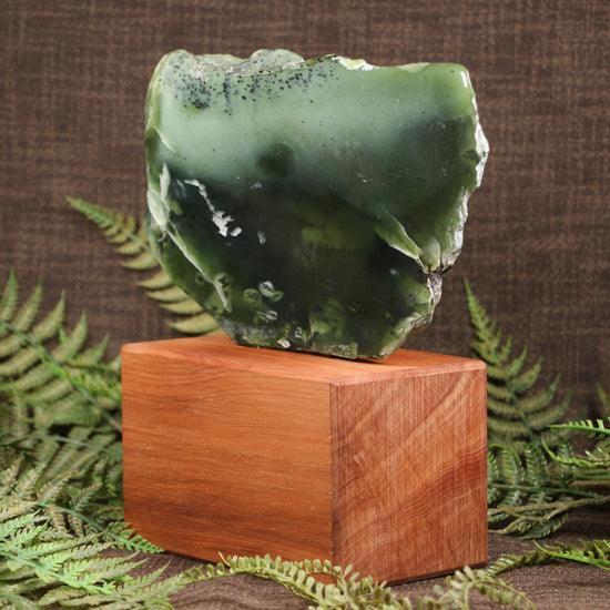 NZ Greenstone Freeform Sculpture Tangiwai Pounamu