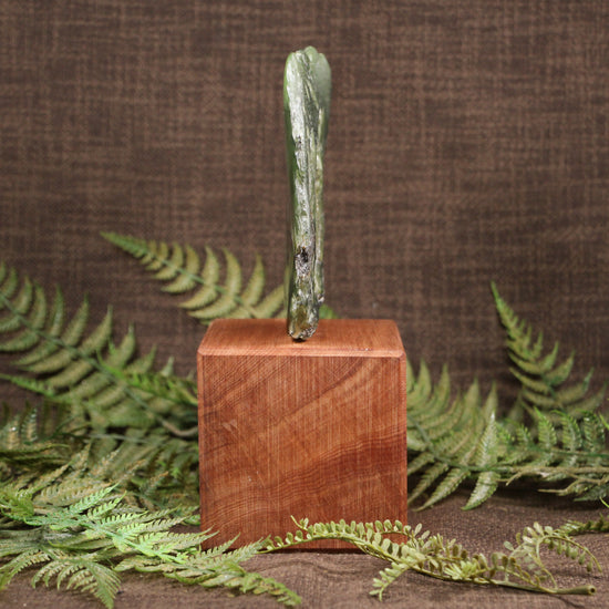 NZ Greenstone Freeform Sculpture Tangiwai Pounamu