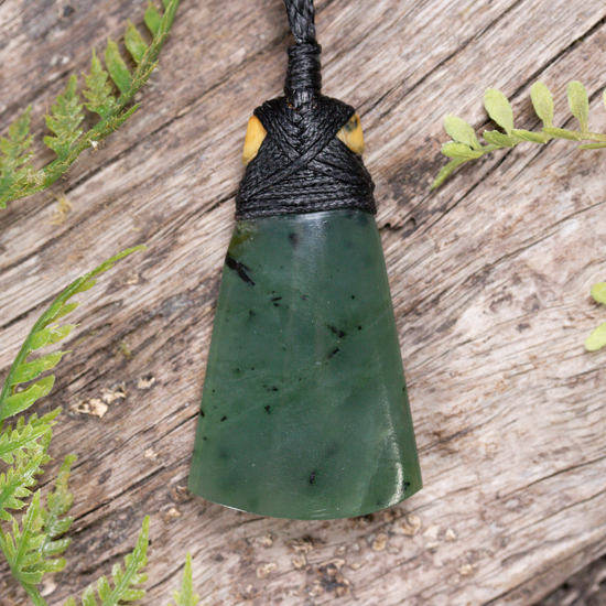 NZ Greenstone Small Toki Pendant Flower Jade Pounamu