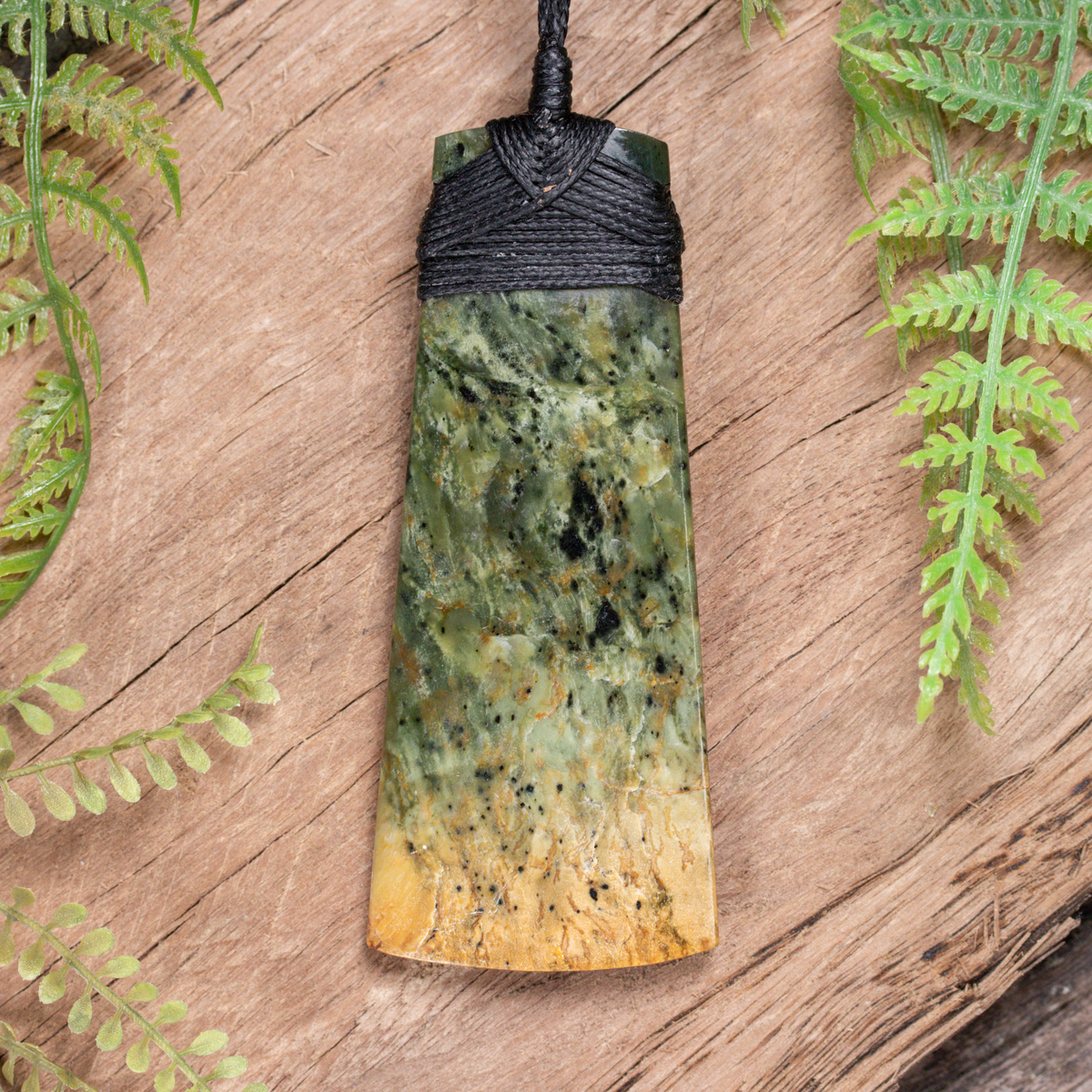 NZ Greenstone Large Toki Pendant Flower Jade Pounamu