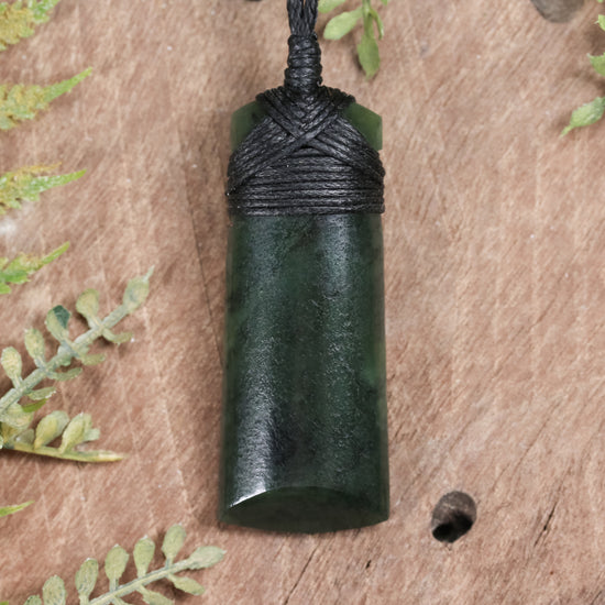 NZ Greenstone Small Toki Pendant Rimu Pounamu