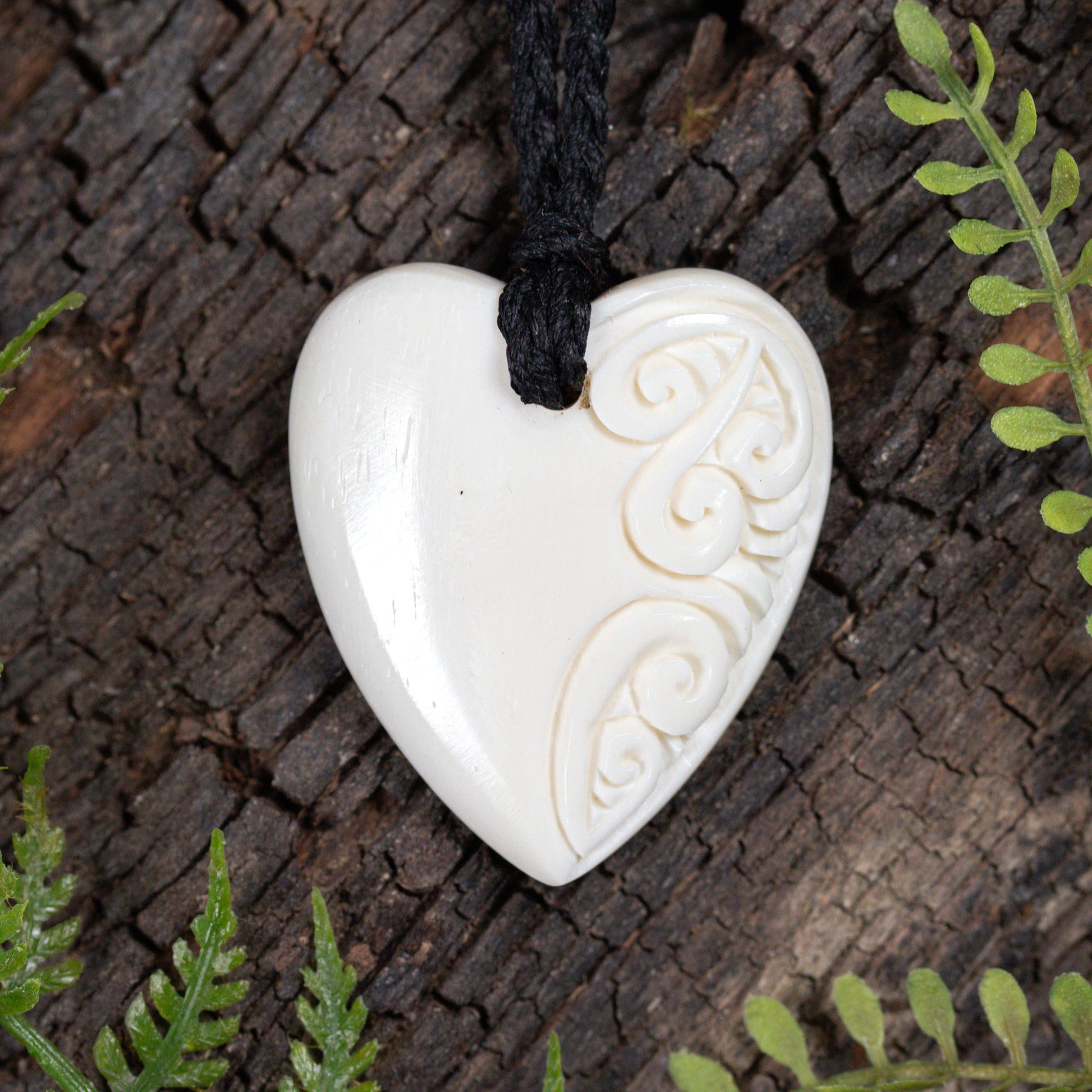 NZ Bone Small Heart Pendant