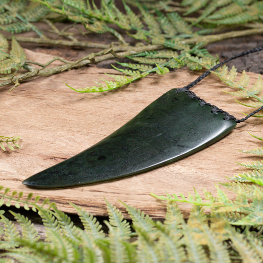 NZ Greenstone XXLarge Niho Taniwha Tooth Pendant Rimu Pounamu