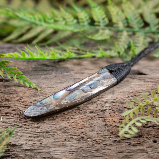 Pāua Shell Medium Freeform Pendant