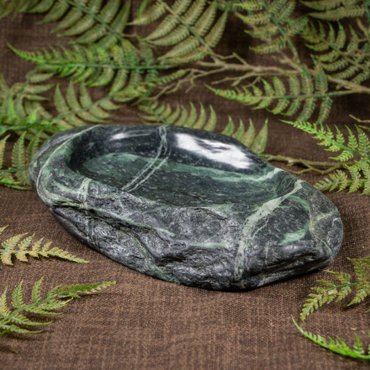 NZ Serpentine Bowl (CB222)
