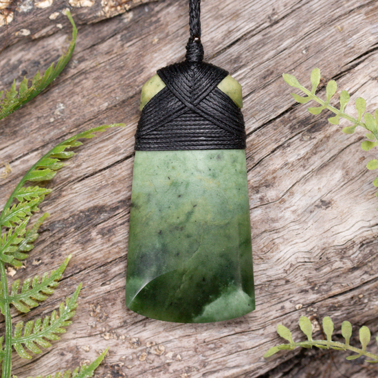 NZ Greenstone Medium Toki Pendant Flower Jade Pounamu