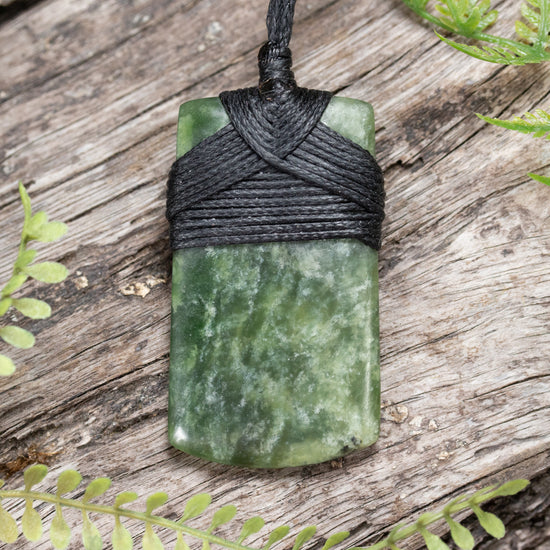 NZ Greenstone Small Toki Pendant Hapopo Pounamu
