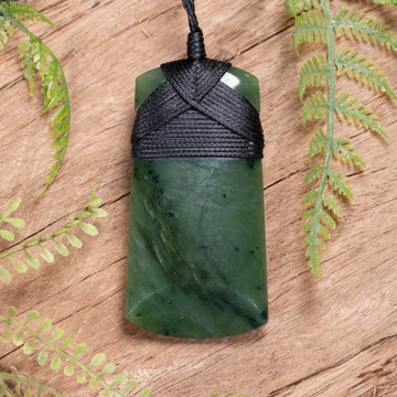 NZ Greenstone Medium Toki Pendant Hapopo Pounamu
