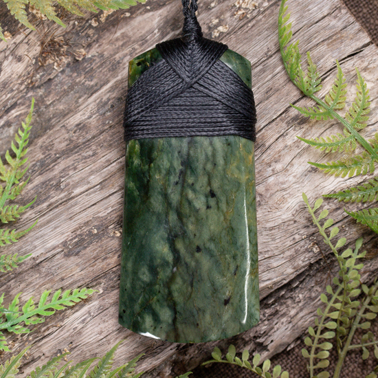 NZ Greenstone XLarge Toki Pendant Rimu Pounamu