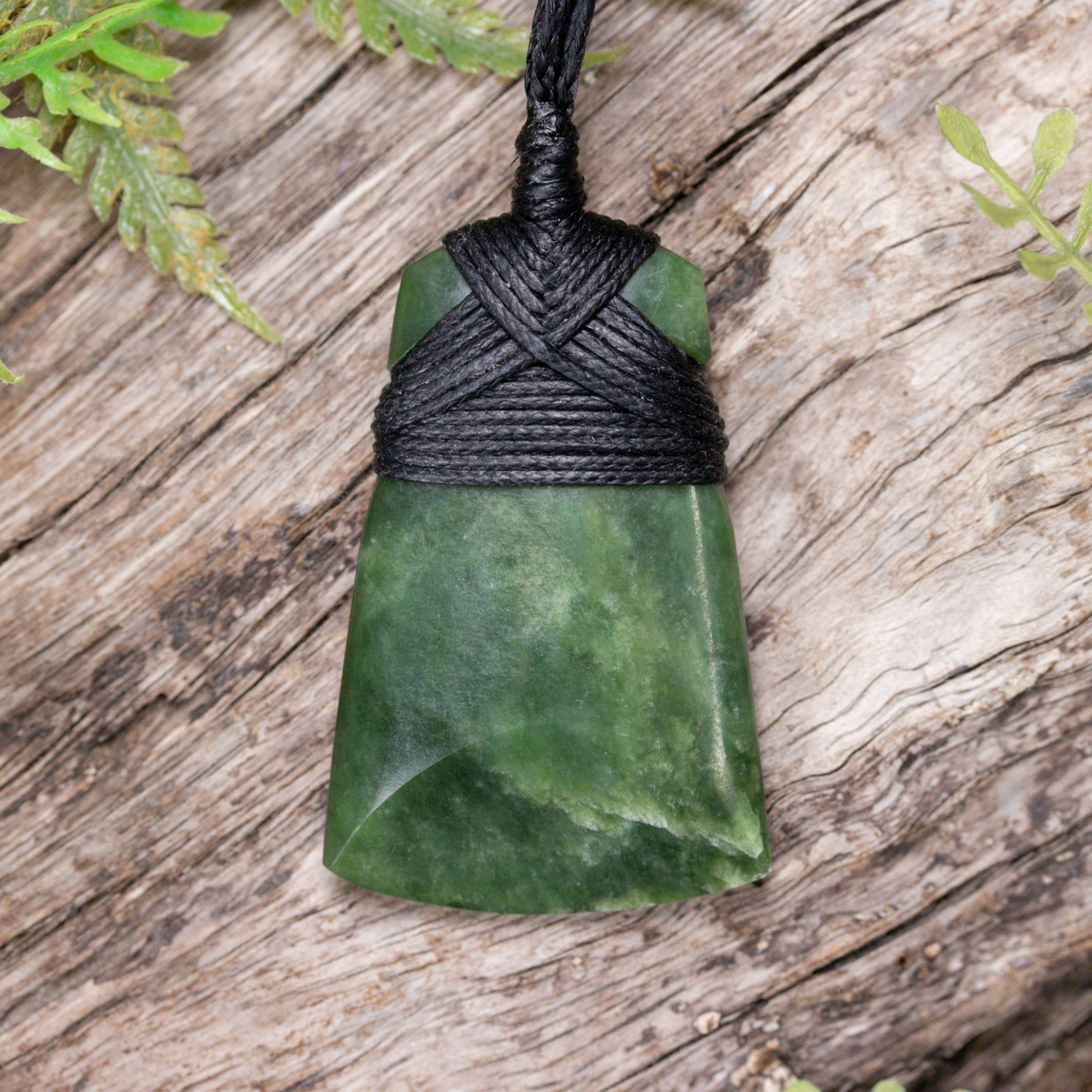 NZ Greenstone XSmall Toki Pendant  Kawakawa Pounamu