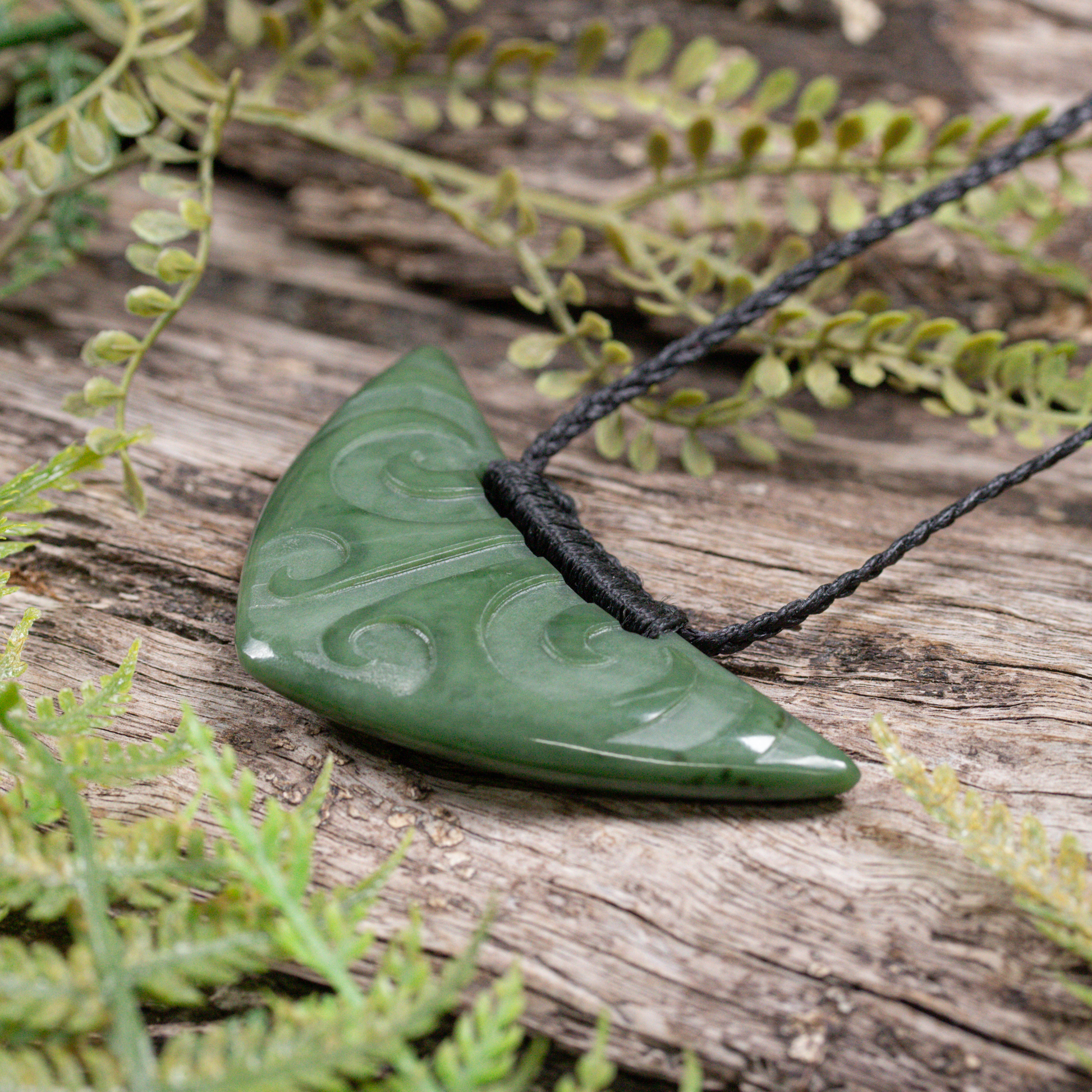 NZ Greenstone Large Kōuma Breastplate Pendant Hapopo Pounamu