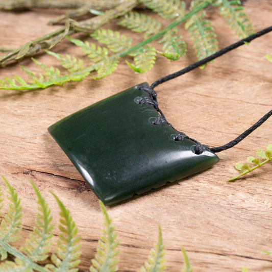 NZ Greenstone Small Kōuma Breastplate Pendant Kawakawa Pounamu
