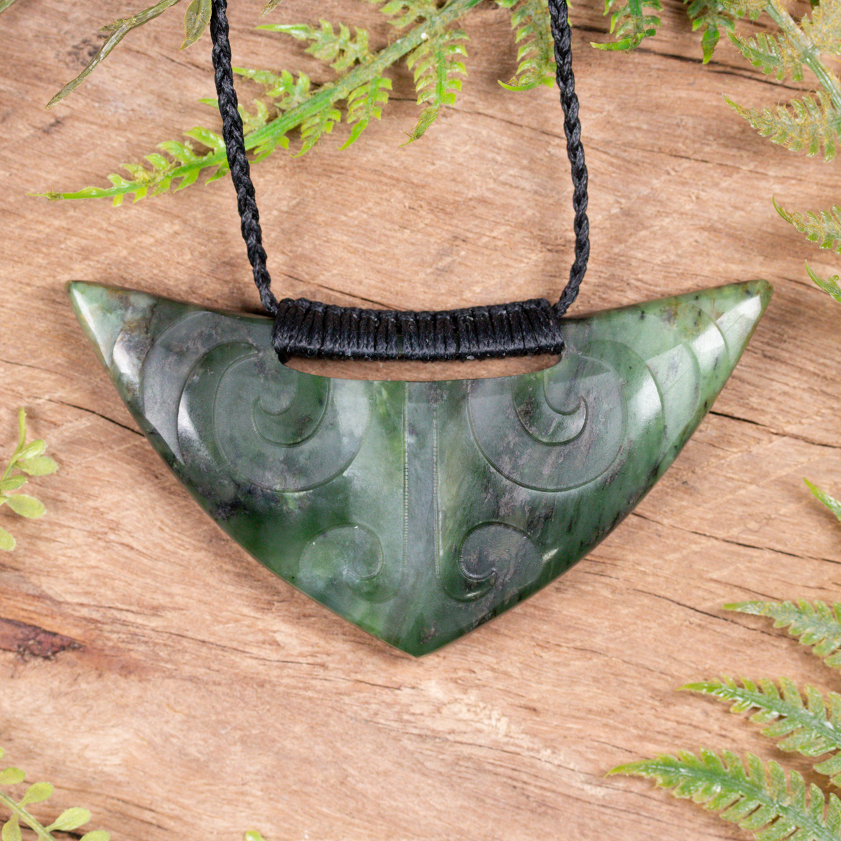 NZ Greenstone Large Kōuma Breastplate Pendant Rimu Pounamu