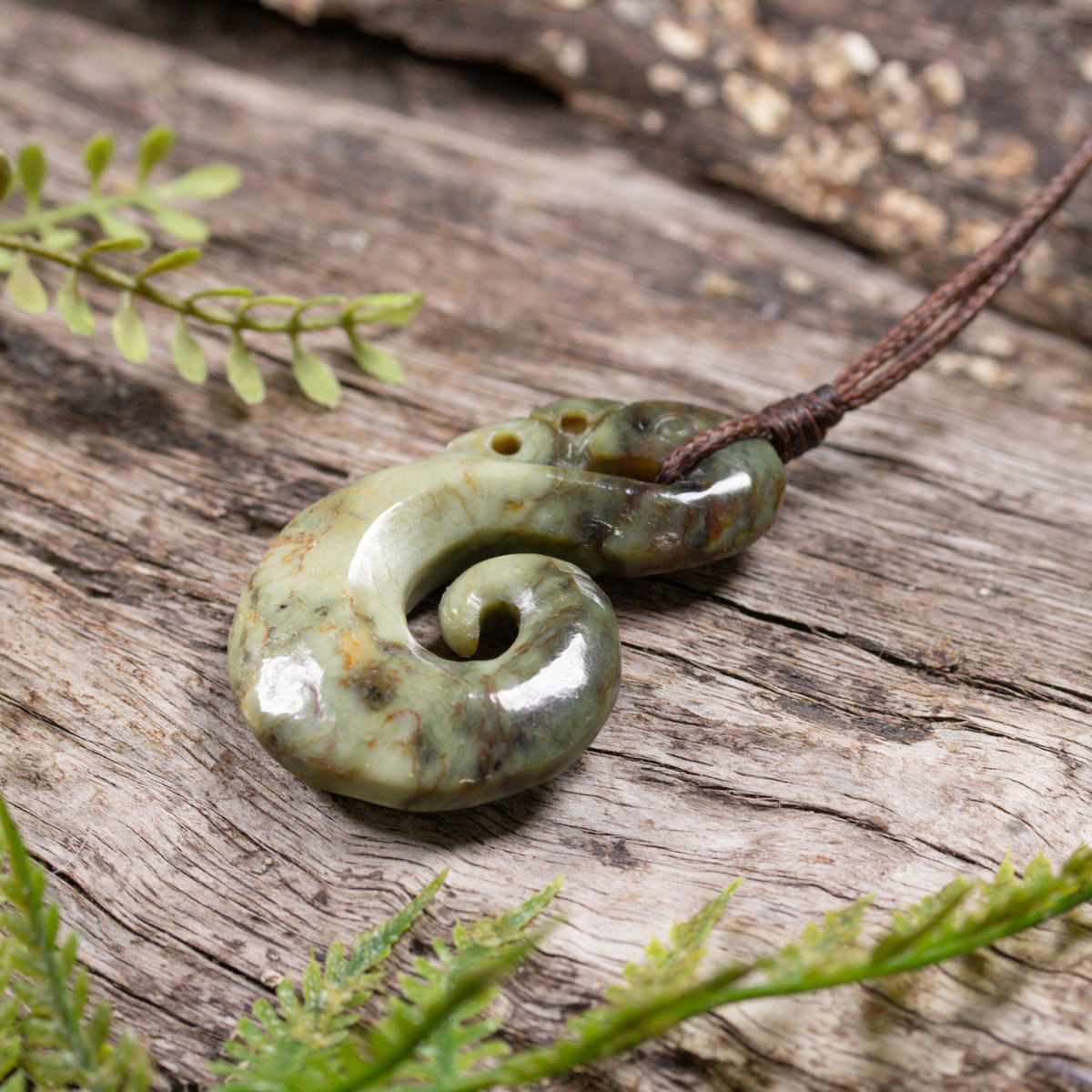 NZ Greenstone Small Manaia Pendant Rimu Pounamu
