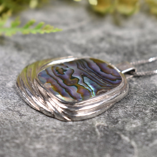 Sterling Silver Medium Pāua Shell Pendant