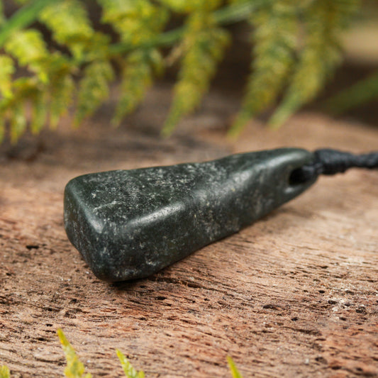 NZ Greenstone XSmall Freeform Pendant (BN487) Kawakawa Pounamu