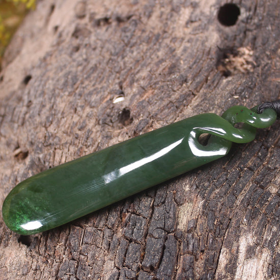 Kawakawa Pounamu Roimata Pendant - NZ Greenstone