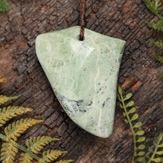 NZ Greenstone Medium Freeform Niho Taniwha Tooth Pendant (BT391) Hapopo Pounamu