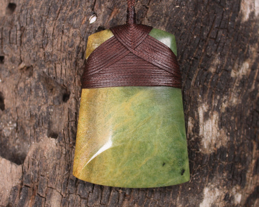 Toki or Adze Pendant carved from Flower Jade Pounamu - NZ Greenstone