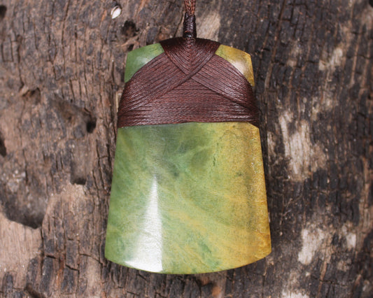 Toki or Adze Pendant carved from Flower Jade Pounamu - NZ Greenstone