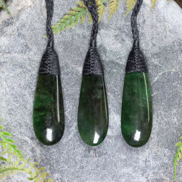 NZ Greenstone Small Roimata Pendant Kawakawa Pounamu