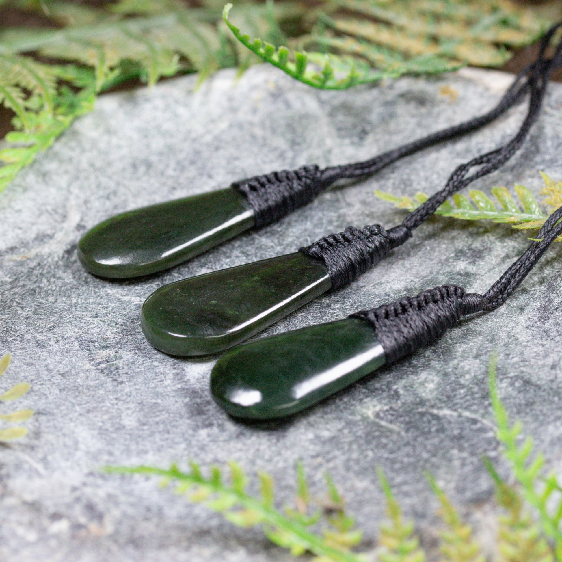 NZ Greenstone XSmall Roimata Pendant Kawakawa Pounamu